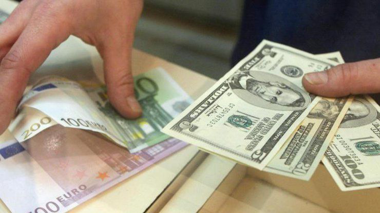 Долар і євро стрімко падають: курс валют у Луцьку на вівторок, 7 квітня