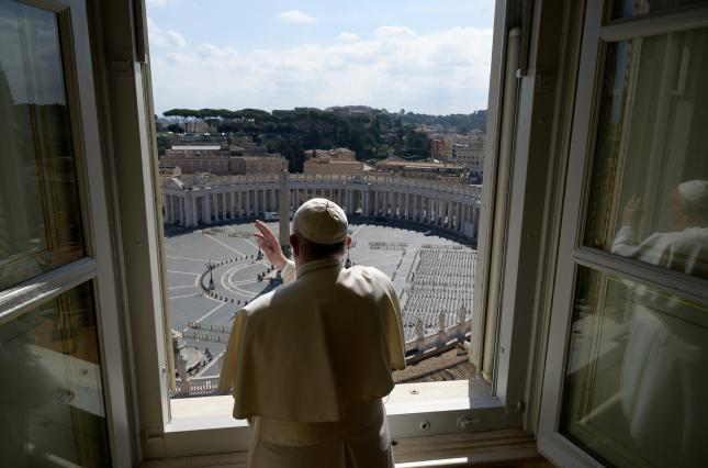 Папа Римський закликав пробачити борги бідним країнам, які потерпають від пандемії