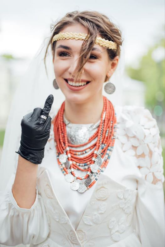 У масках і рукавичках: Галина Падалко вийшла заміж під час карантину  (фото)