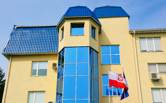 Офіційно: польські консульства в Україні відновлюють видачу віз