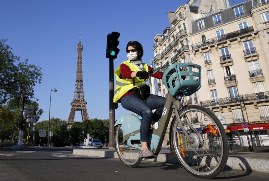 У Франції виділяють 20 млн євро, щоб заохотити людей пересісти на велосипеди