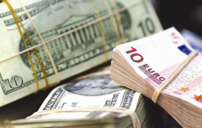 Долар і євро продовжують рости: курс валют у Луцьку на понеділок, 25травня