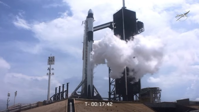 NASA спільно з SpaceX відправила астронавтів на Міжнародну космічну станцію (відео)