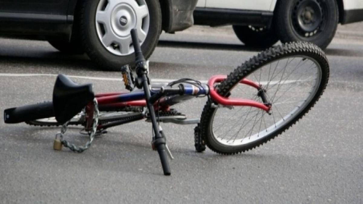 У Ковелі водій автомобіля збив велосипедиста і втік