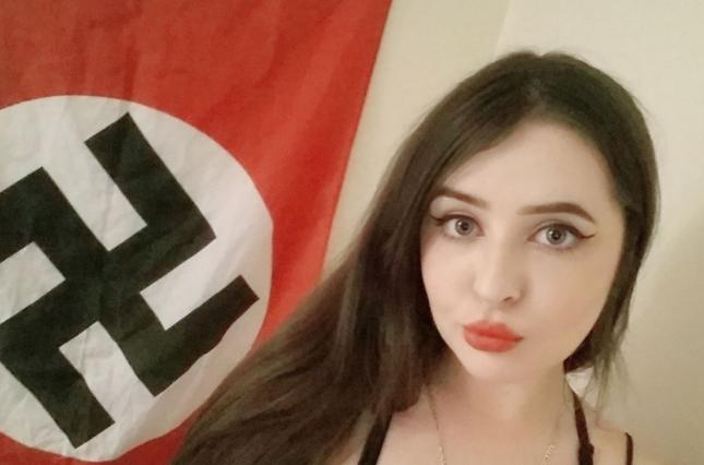 У Британії ув'язнили дівчину за участь у конкурсі краси «Міс Гітлер»