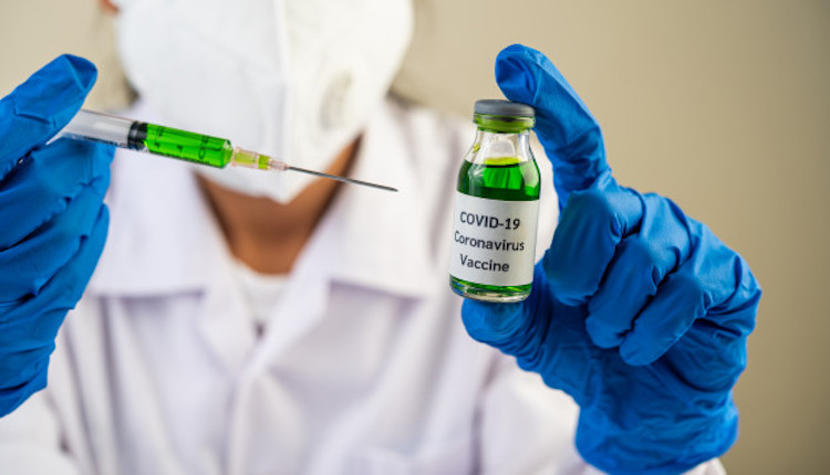 Країни Європи вже закуповують готову вакцину від коронавірусу