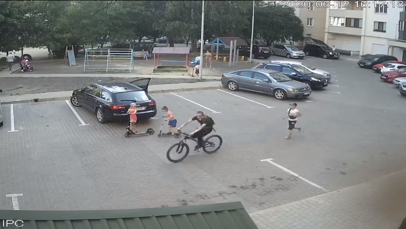 У Луцьку просять допомогти знайти крадія велосипеда (фото)