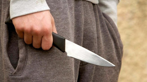 У Нововолинську під час застілля гість вдарив господаря ножем