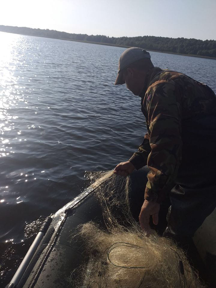 Оце улов: на озері Люцимер поруч Шацька вилучили пів кілометра сіток (фото)