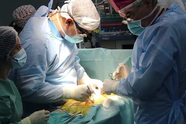 Волинські хірурги провели надскладну операцію на серці