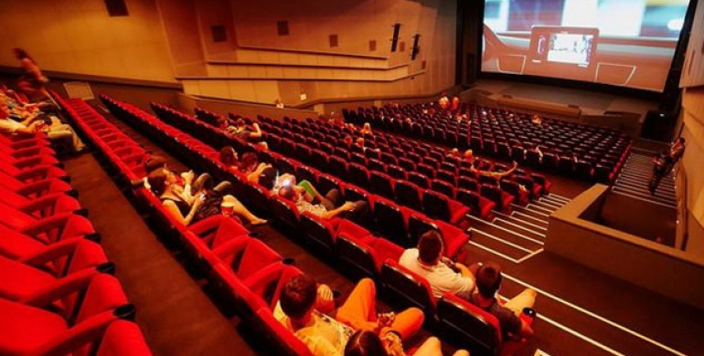Кінотеатри на Рівненщині відновлюють роботу