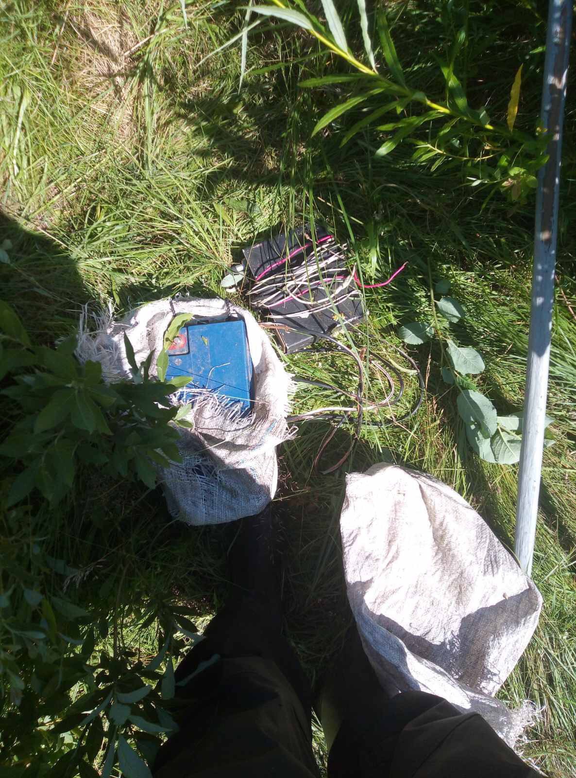 У Маневицькому районі на березі Стиру знайшли саморобну електровудку (фото)