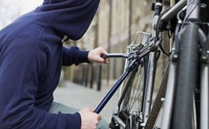 Крадій велосипеда на Волині потрапив на камеру поліцейських