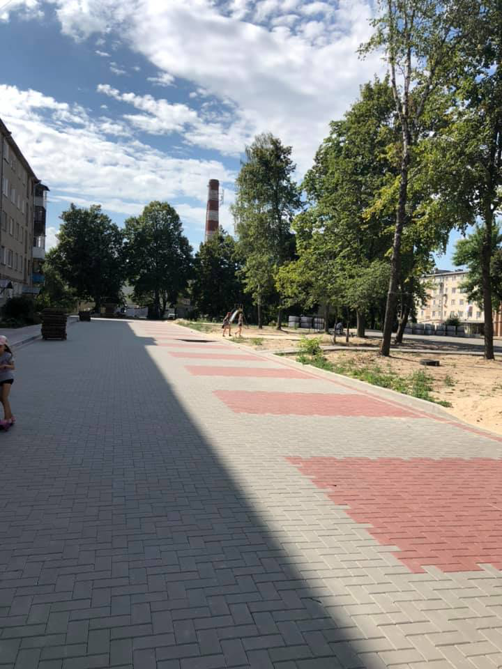 Де і коли в Луцьку завершать ремонт дворів та доріг з тротуарами (фото)