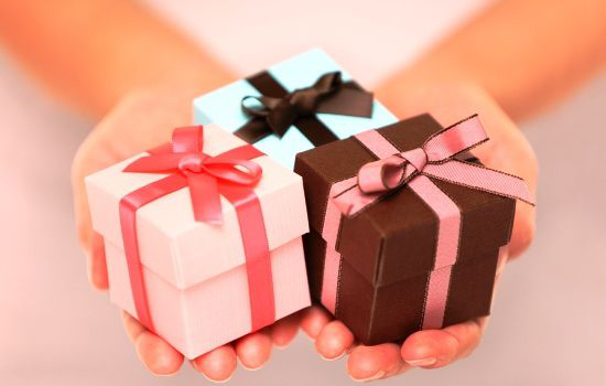 У «Промені» дарують майже пів сотні подарунків*