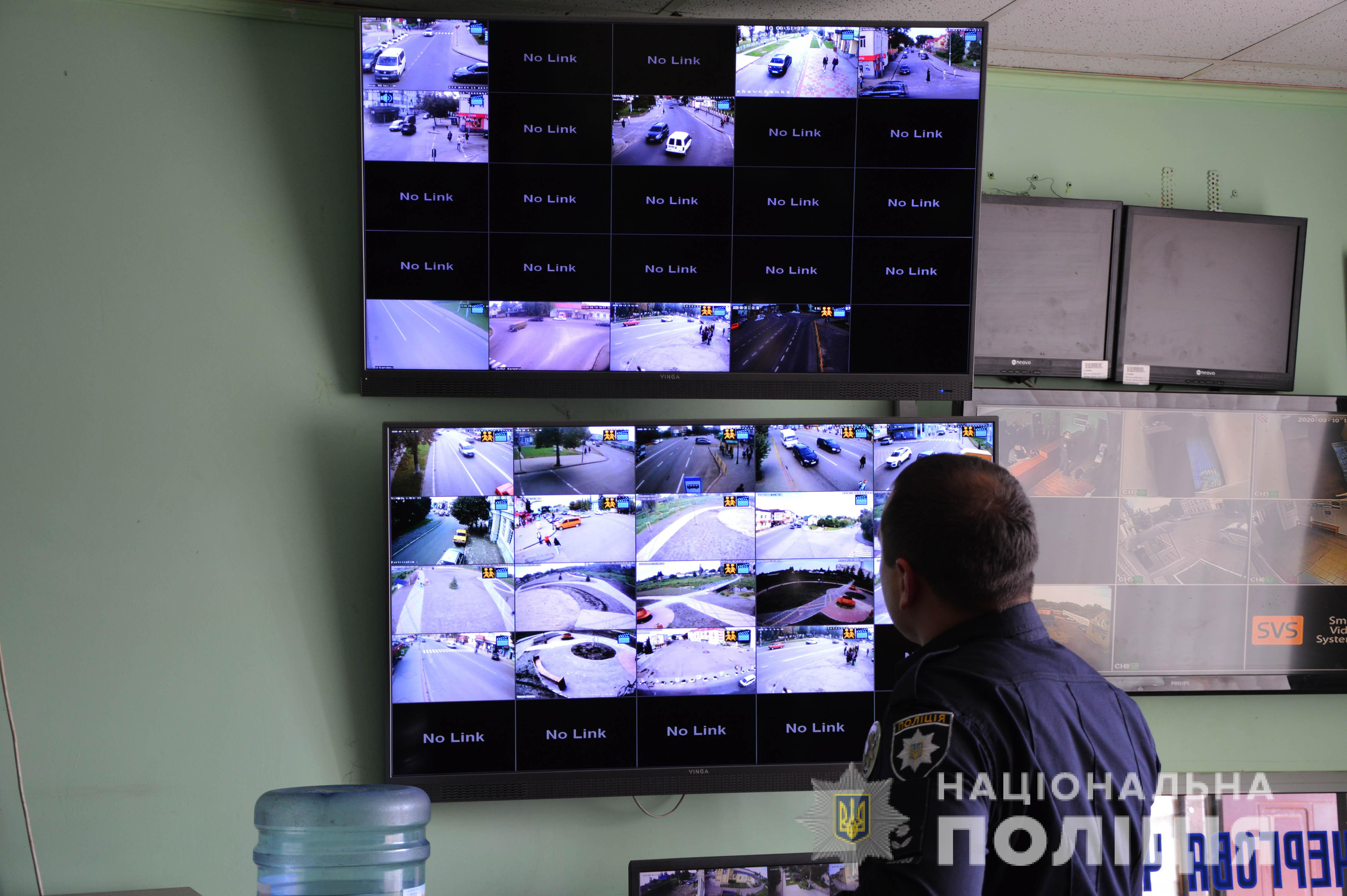 Поліцейські на Волині розповіли, як «розумні» камери допомагають розкривати злочини