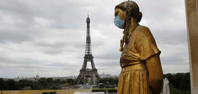 У Франції - рекордна кількість важкохворих на COVID-19 з початку пандемії