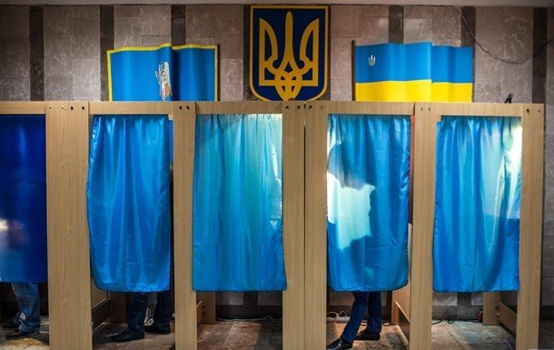 У масці та зі своєю ручкою: розповіли, як українці голосуватимуть на виборах