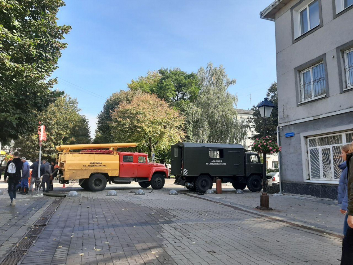 Аварія на Лесі Українки: відключили водопостачання в Старому місті Луцька