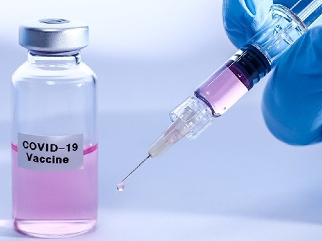 Вакцину проти COVID-19 випробують на чотирьох тисячах українцях