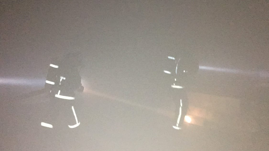 40 рятувальників, два спецавтомобілі: що коїлося вночі біля драмтеатру в Луцьку (фото)