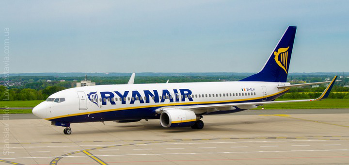 Ryanair скасував понад 40 авіарейсів з України до весни 2021 року