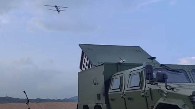 Китай показав масовий запуск 48 дронів-камікадзе (відео)