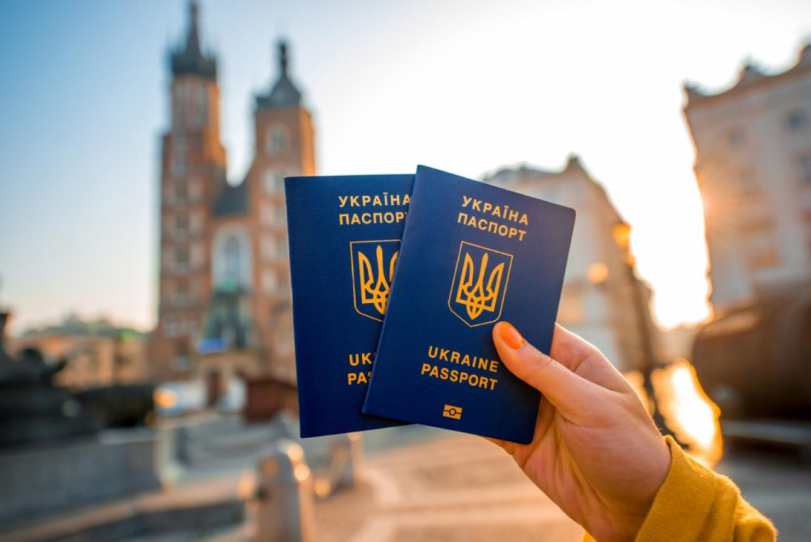 Через рішення Конституційного Суду в українців можуть забрати безвіз