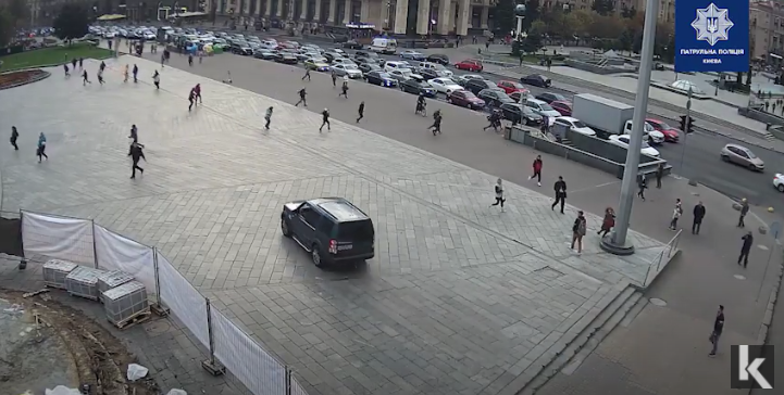 На Майдані Незалежності водій Land Rover в'їхав у натовп: відомо про смерті (ФОТО, ВІДЕО, ОНОВЛЕНО)