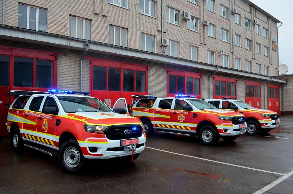 Волинські рятувальники отримали три нові автомобілі (фото)
