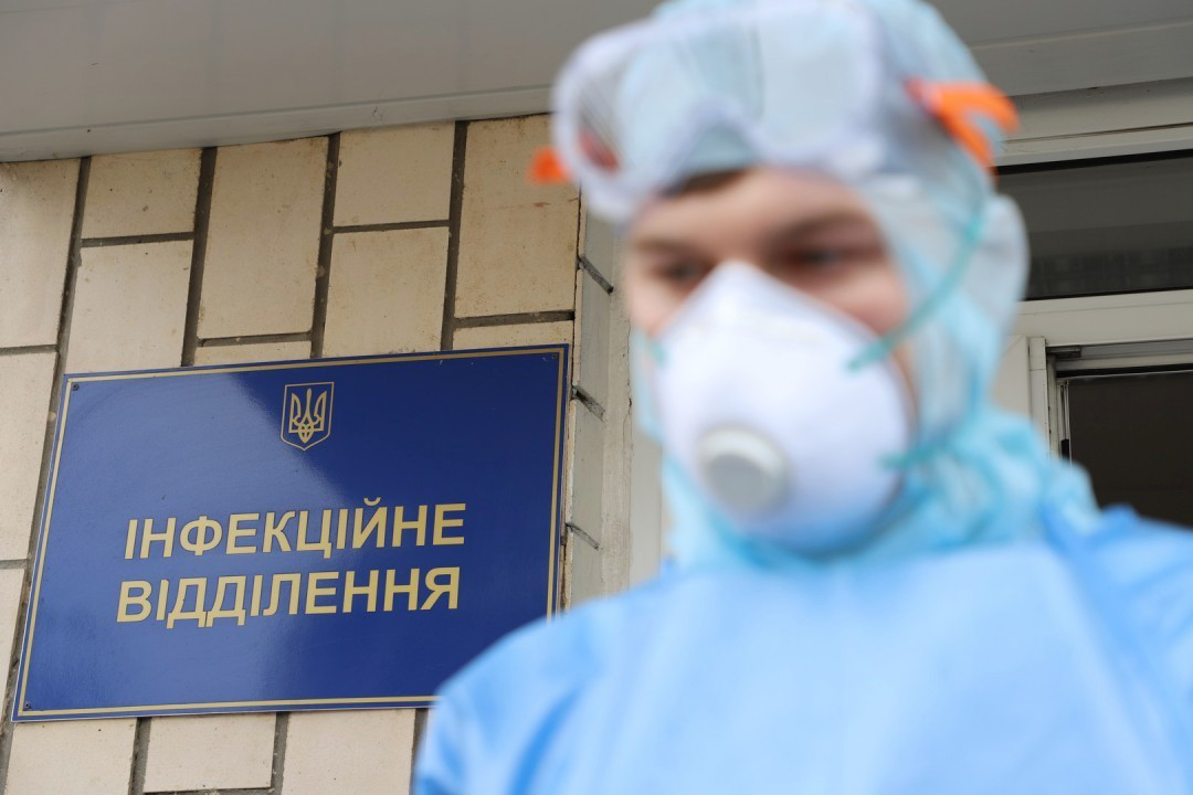 Рекорд: за добу в Україні – 9524 нові випадки COVID-19, на Волині – 310