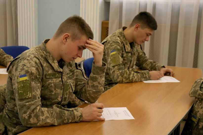Українські військовослужбовці складатимуть ЗНО з англійської мови