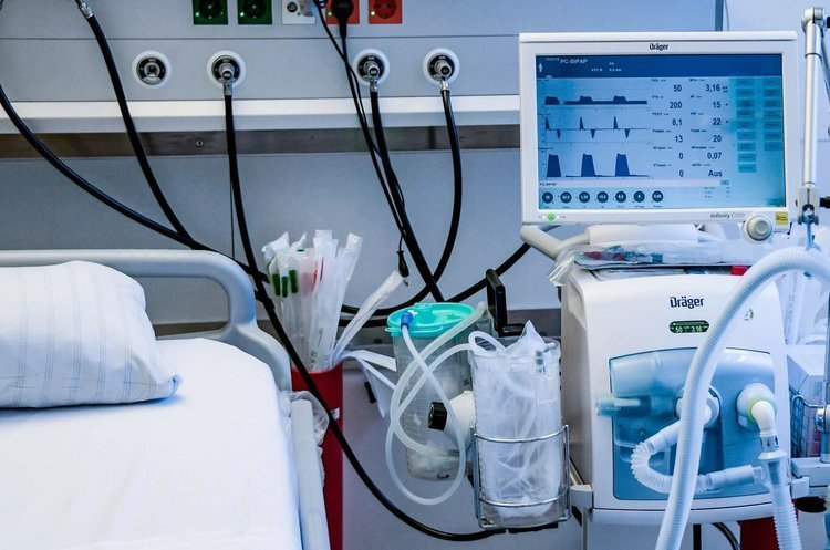 В українських лікарнях створять реєстри  наявності місць і запасів кисню