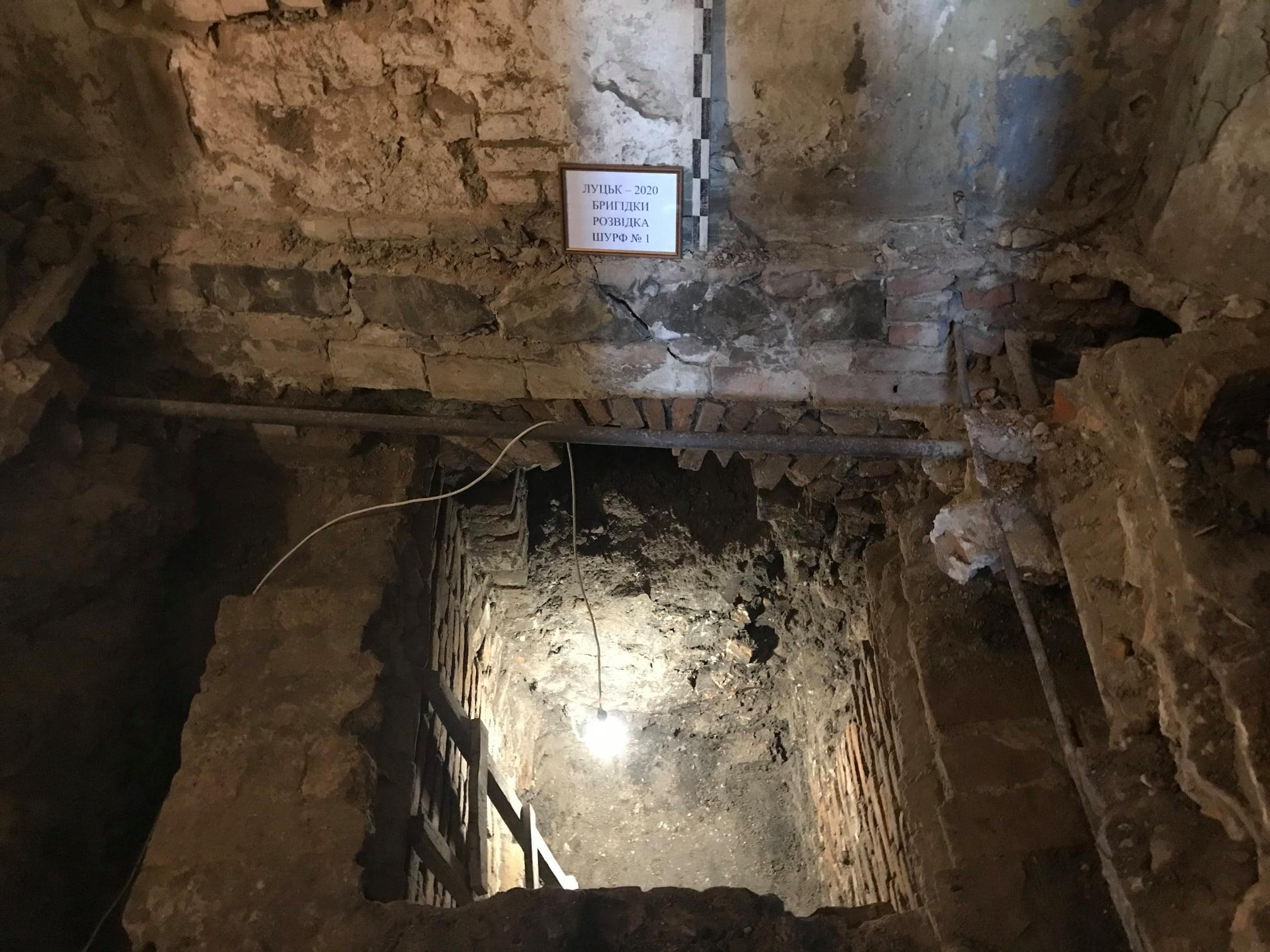 На Волині дослідили підземелля під «Луцькою тюрмою» (фото)