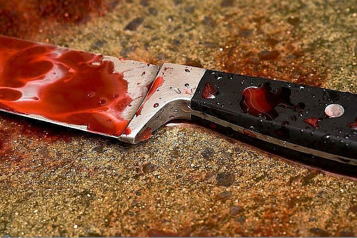 У Луцьку 32-річний  чоловік встромив ножа собі в шию