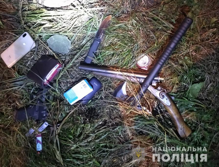 Обріз, пістолет, сокира: у Ковелі затримали озброєного до зубів волинянина (фото)