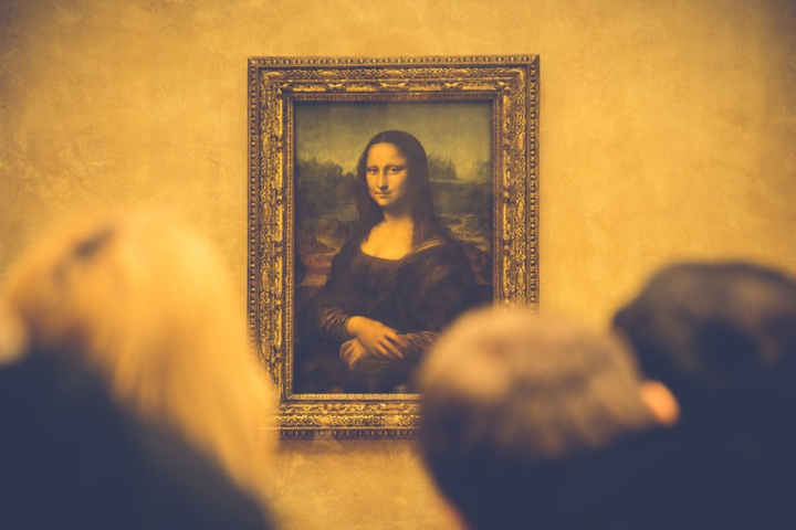 Можливість  подивитись на «Мону Лізу» без скла продали за €80 тисяч