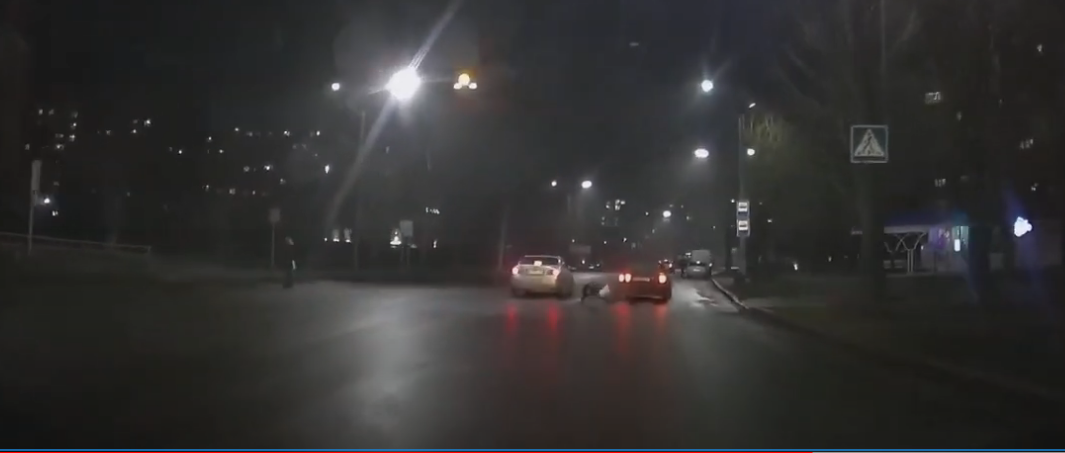 Водій навіть не вибачився: у Луцьку на переході збили дівчину (відео)