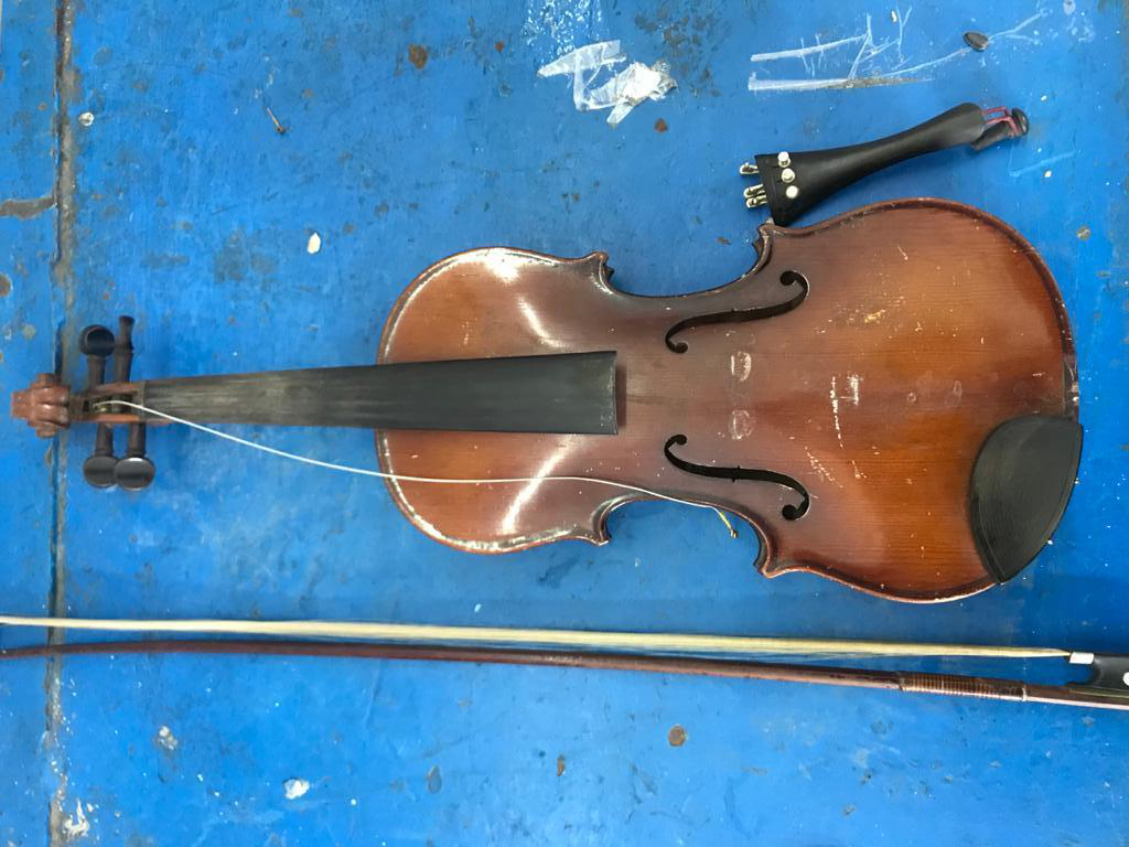 З України хотіли вивезти 333-річну скрипку Stradivarius (фото)