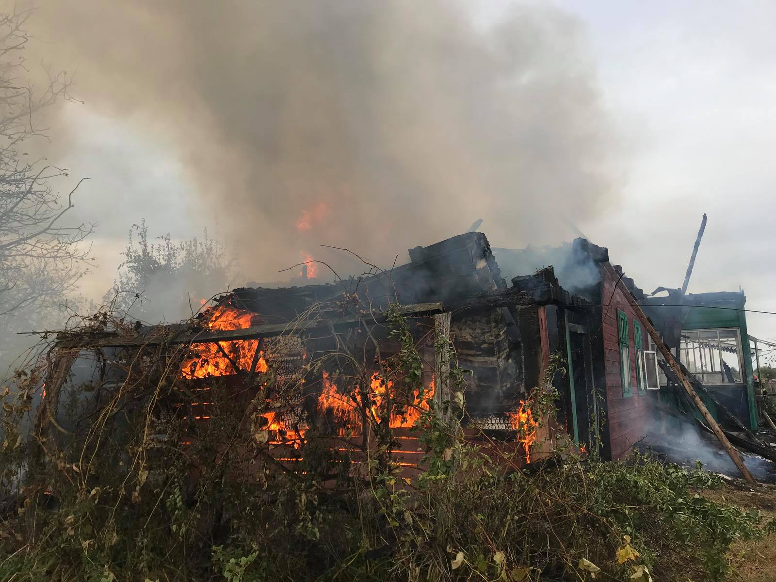 На Волині через цигарку загорівся будинок: загинув чоловік