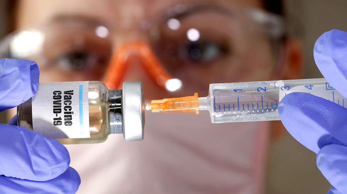 Європол: Шахраї продають фальшиву вакцину від коронавірусу