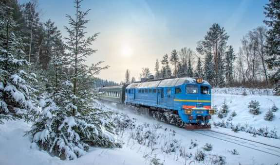 Новий рік у поїзді: скільки українців зустрінуть Новий рік у дорозі