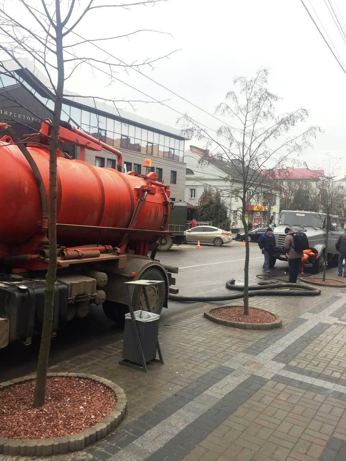 Лише до ранку: в районі Винниченка в Луцьку відновили водопостачання