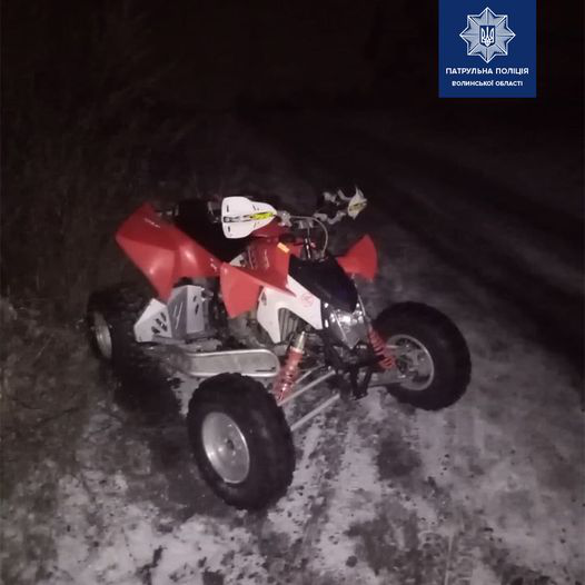 Погоня у Луцьку: водій на квадроциклі втікав від поліції