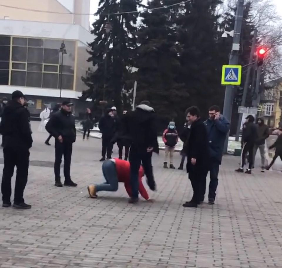 Штраф  від 17 гривень: як покарають учасників бійки в центрі Луцька