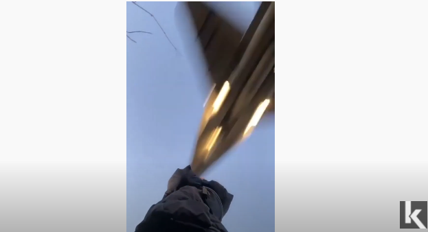 Літак над головою: інстаграмниця зняла екстремальне відео на Луцькому аеродромі