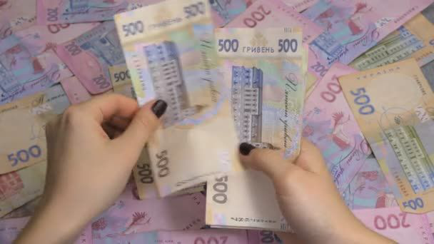 Прикидаються соцпрацівницями: у 81-річного лучанина зловмисниці вкрали 55 тисяч гривень