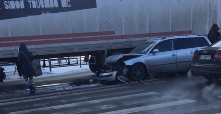 У Луцьку – аварія на переході (фото)