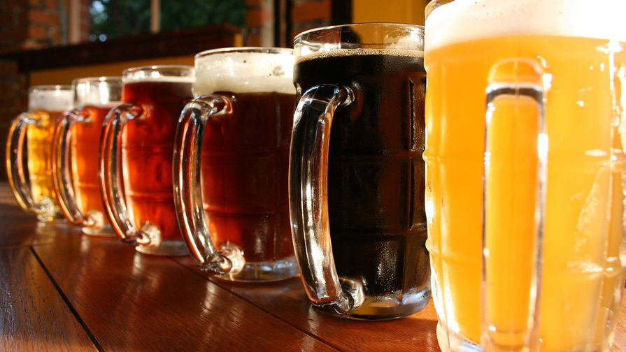 Через коронакризу британські паби вилили 50 мільйонів літрів пива