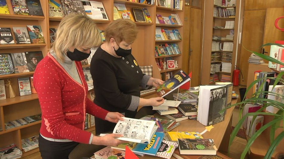 У Волинську обласну бібліотеку завезли понад 800 нових книг